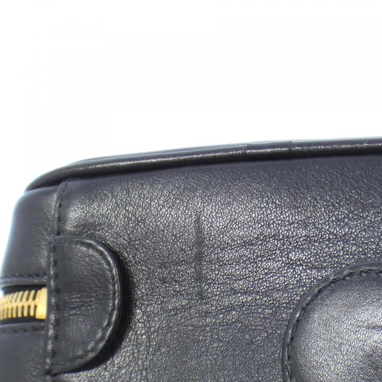 Chanel Leather Handbag in Excellent Condition