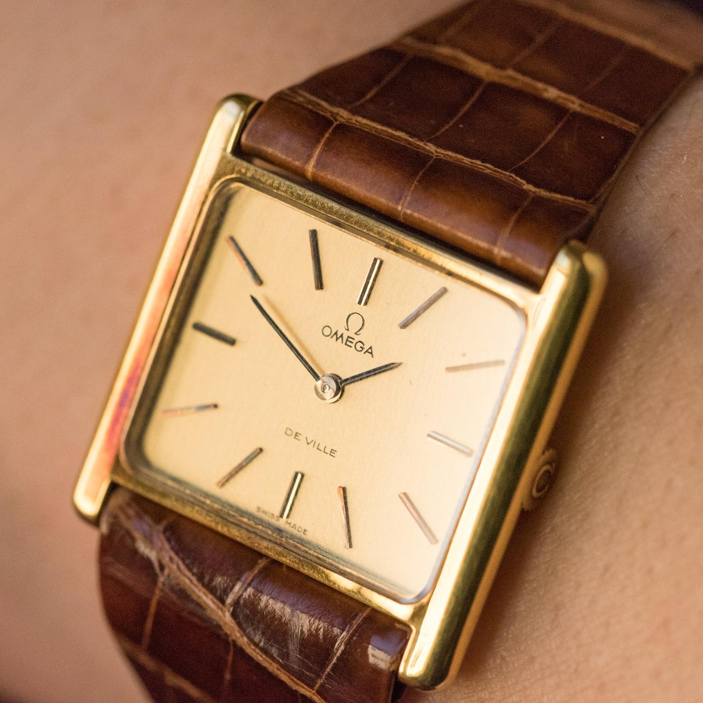 1960s Retro Omega De Ville 18 Karat Gold Men's Watch