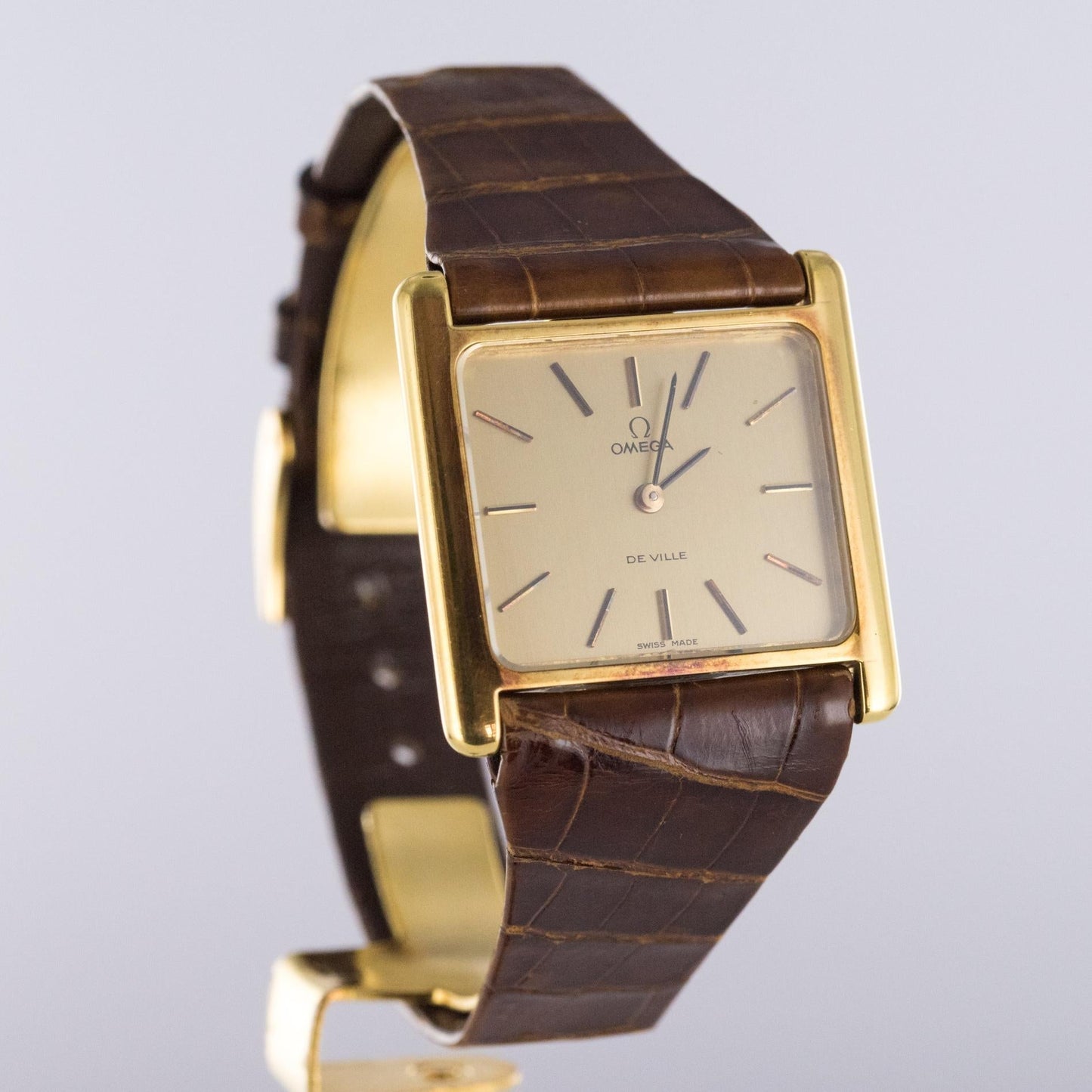 1960s Retro Omega De Ville 18 Karat Gold Men's Watch