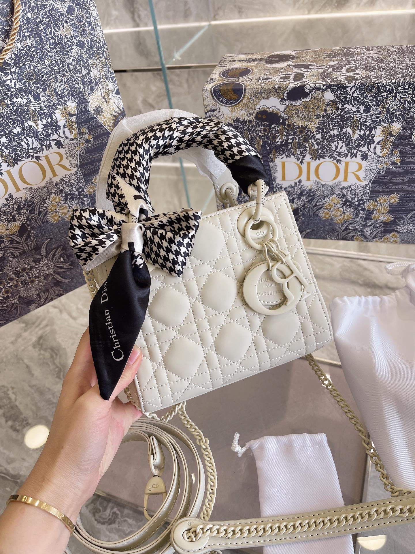 EN - New Arrival Bags DIR 057