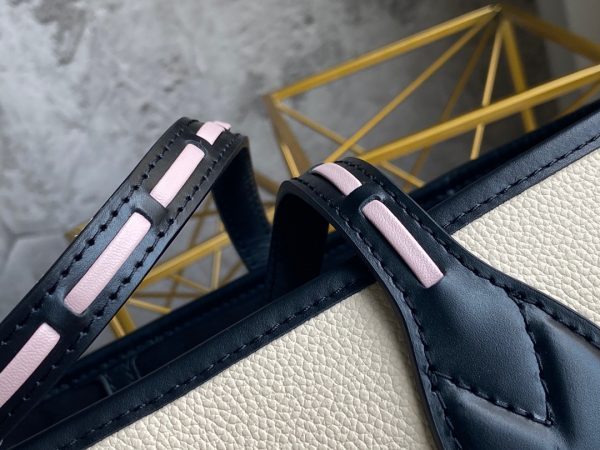 LOV2 Bags - Luxurious Bags  1417