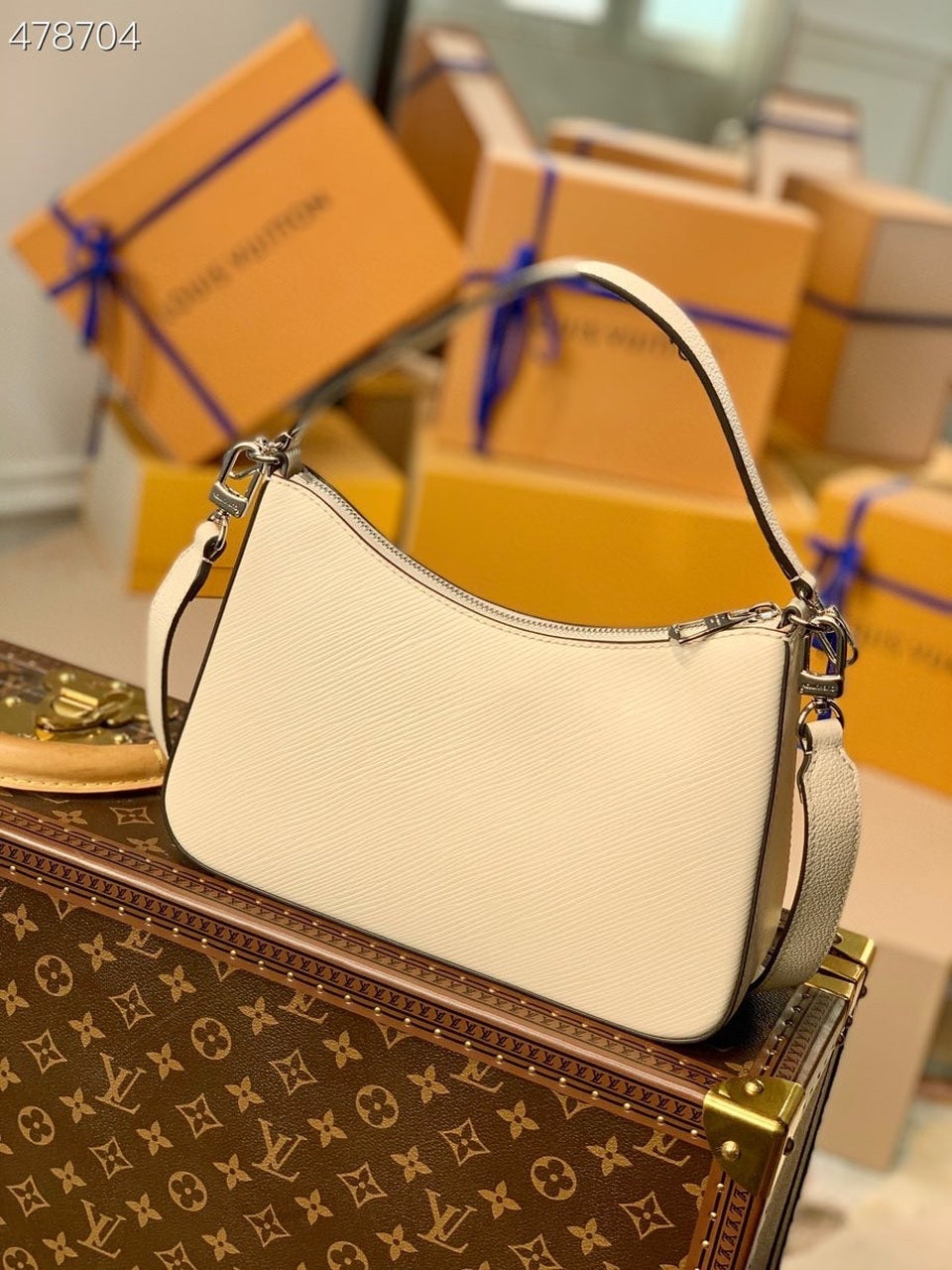 LV Marelle Epi White For Women, WomenÃ¢â‚¬â„¢s Handbags, Shoulder And Crossbody Bags 9.8in/25cm LV M80688
