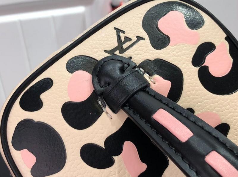 SAMC - LOV Bags - 2197