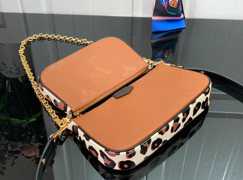 SAMC - LOV Bags - 2342