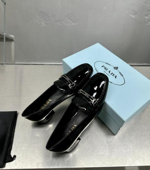GlamyWomen Shoes - 215