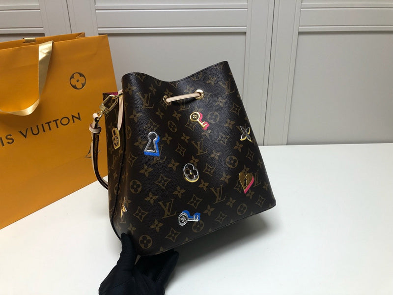 LOV2 Bags - Luxurious Bags  2058
