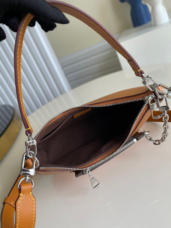 LOV2 Bags - Luxurious Bags  1559