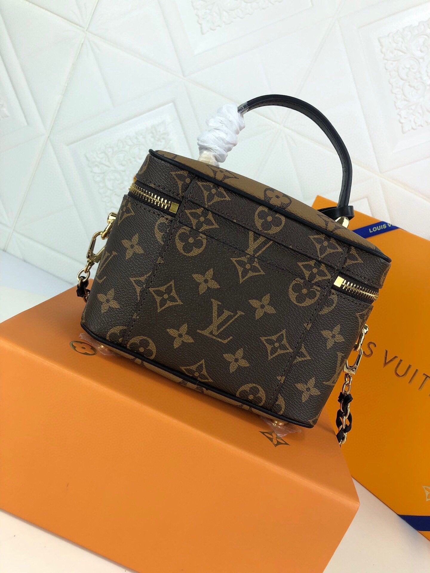 EN - New Arrival Bags LUV 026