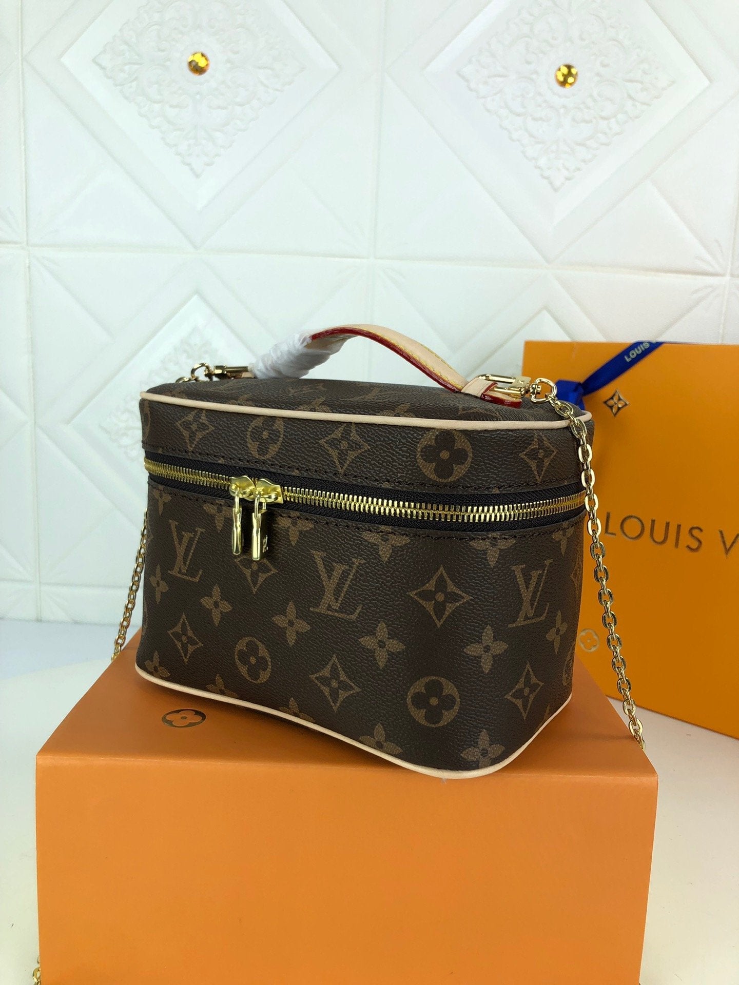 EN - New Arrival Bags LUV 025