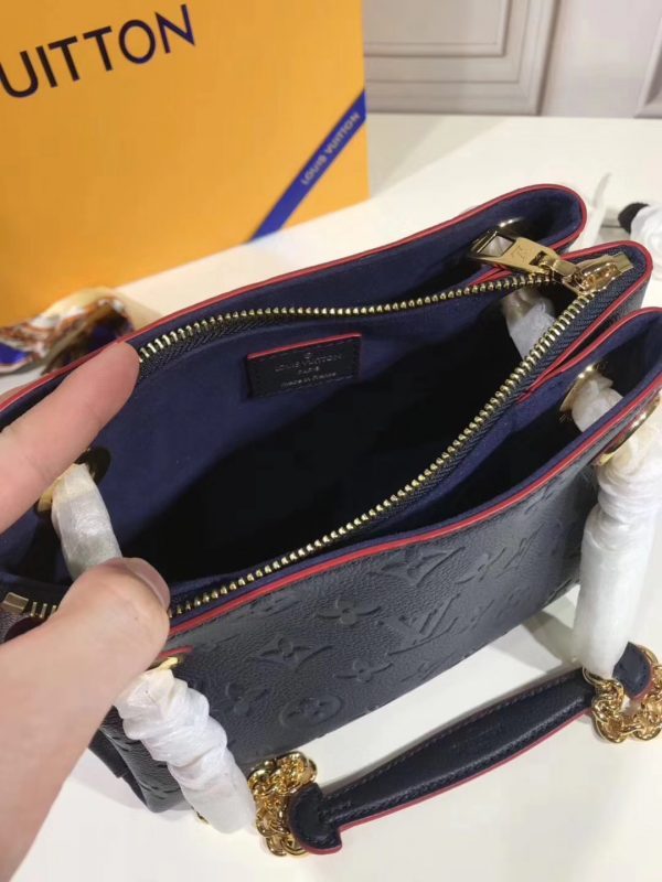 LOV2 Bags - Luxurious Bags  1077