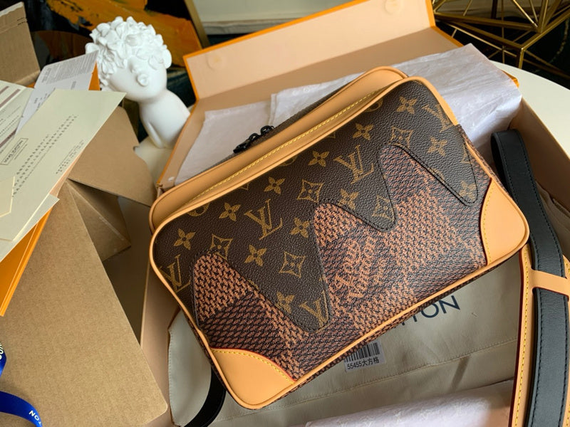 LOV2 Bags - Luxurious Bags  1230