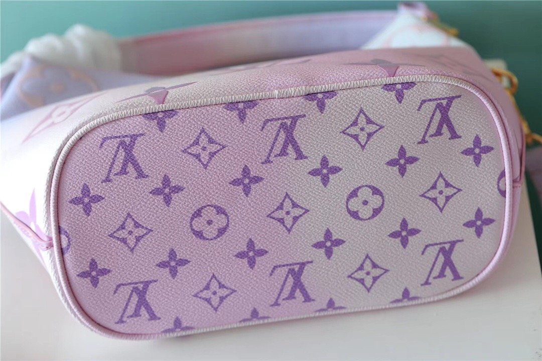 LV MarsGLAMIallow PM Hobo Bag In Monogram Canvas For Women 24cm/9.4 Inches Sunrise Pastel LV M46080