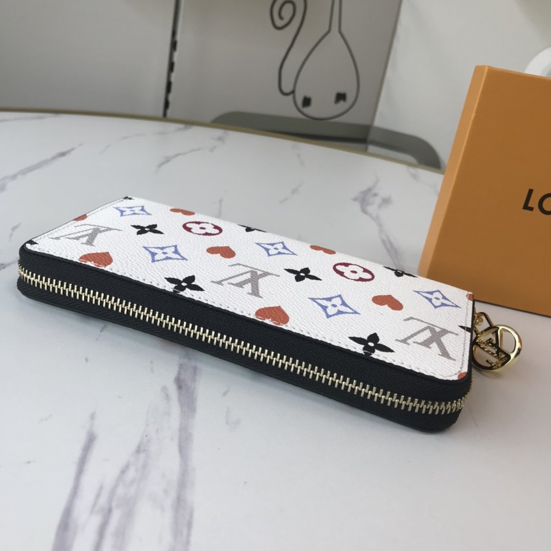EN - New Arrival Wallet LUV 025