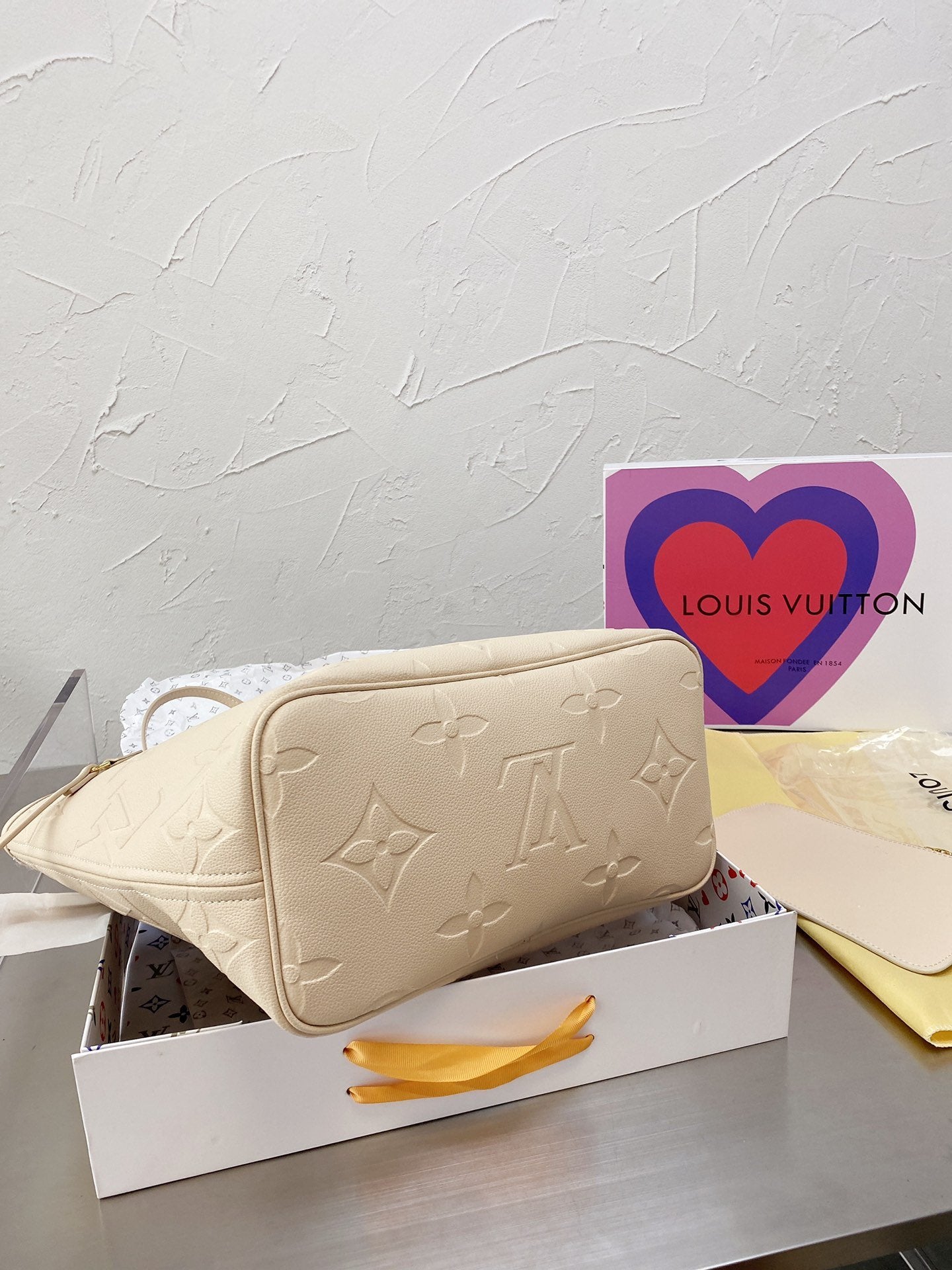 EN - New Arrival Bags LUV 076