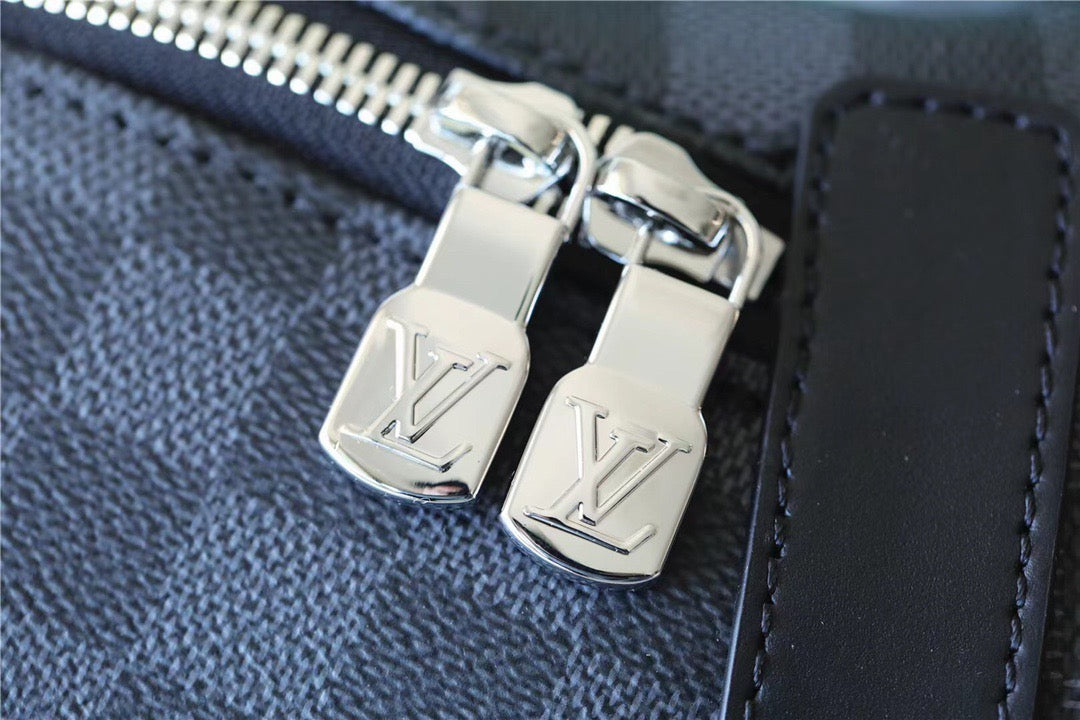 LV GLAMIscovery Backpack Damier Graphite Canvas For Men, Bags 40cm LV N45275