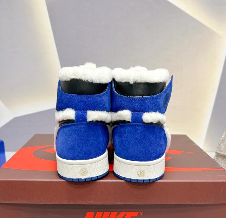 SAMC - NKE Shoes - 184