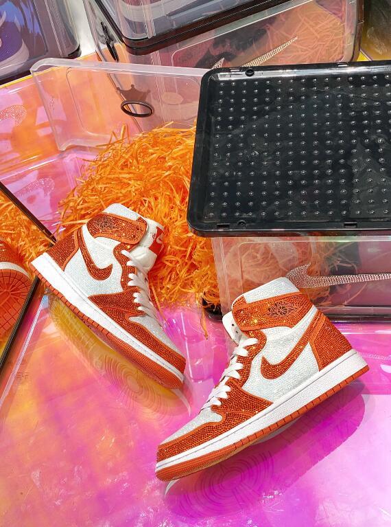 SAMC - NKE Shoes - 1703