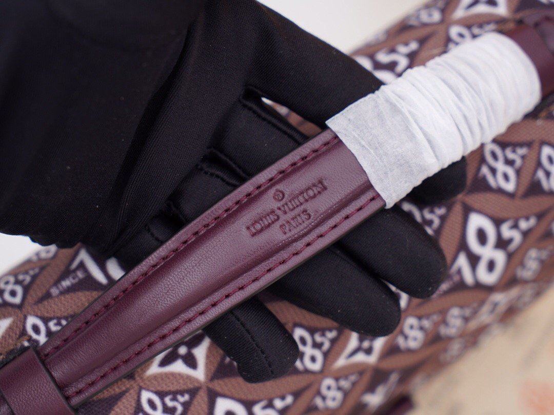 EN - New Arrival Bags LUV 130