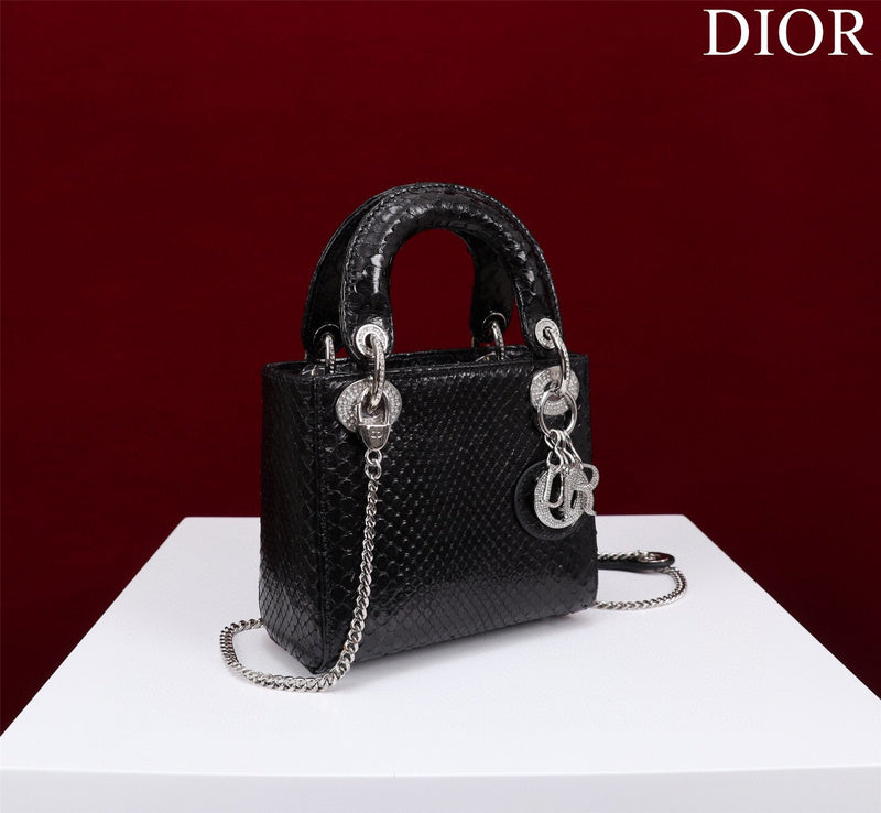 ELE - Dir Bags - 104
