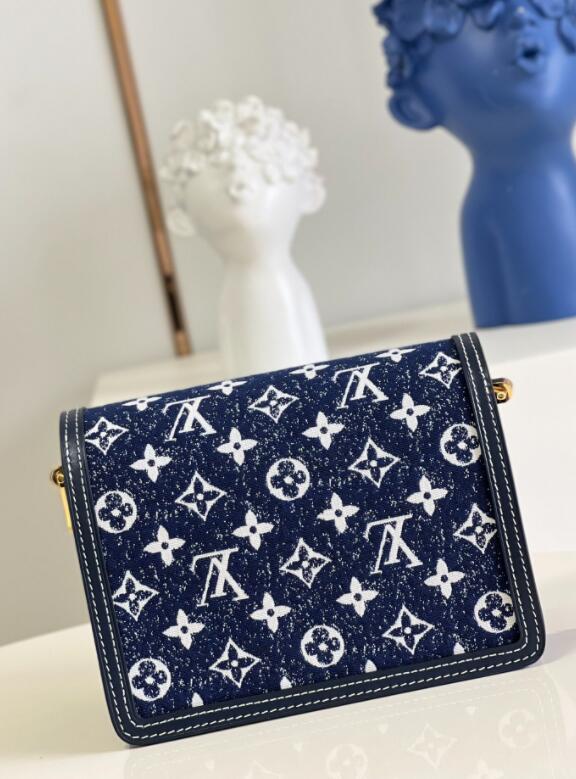 SAMC - LOV Bags - 1946