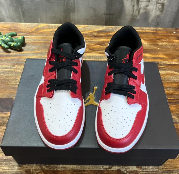 SAMC - NKE Shoes - 503