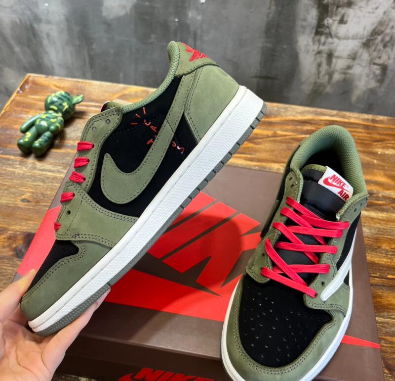 SAMC - NKE Shoes - 499