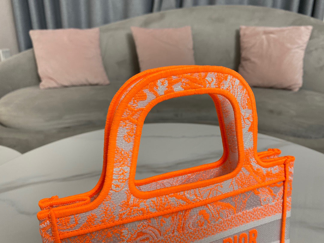 GLAMI Mini Book Tote Orange For Women, WomenÃ¢â‚¬â„¢s Handbags 22.5cm/9in CD S5475ZRVJ_M057