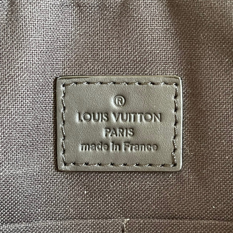 LOV2 Bags - Luxurious Bags  1221