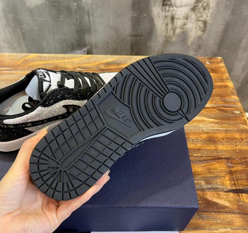 SAMC - NKE Shoes - 492