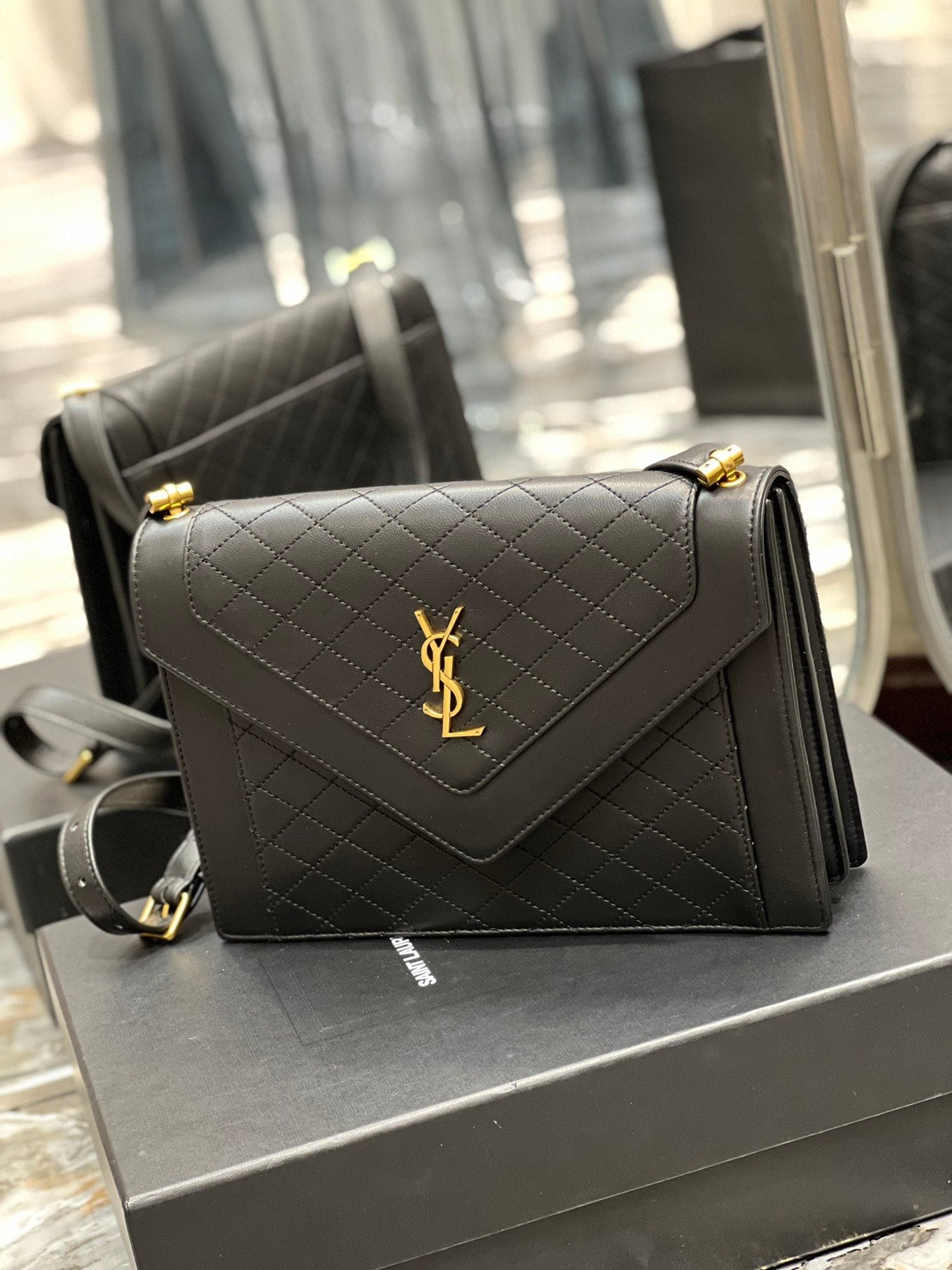 GLAMI Gaby Satchel Bag In Black With Gold Toned Hardware For Women 10.2in/26cm 6688631EL071000
