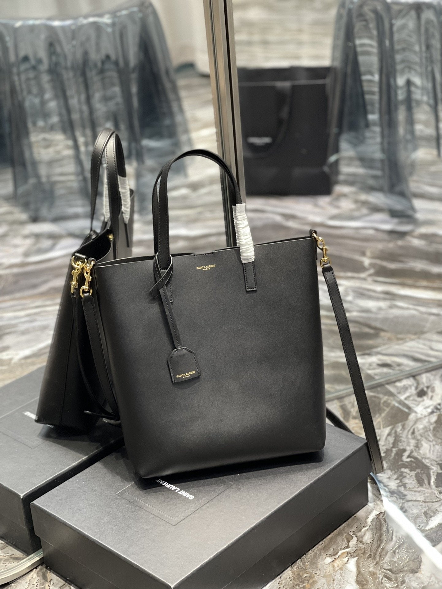 GLAMI Shopping Bag Black Toy In Supple For Women 11in/28cm YSL 600307CSV0J1000
