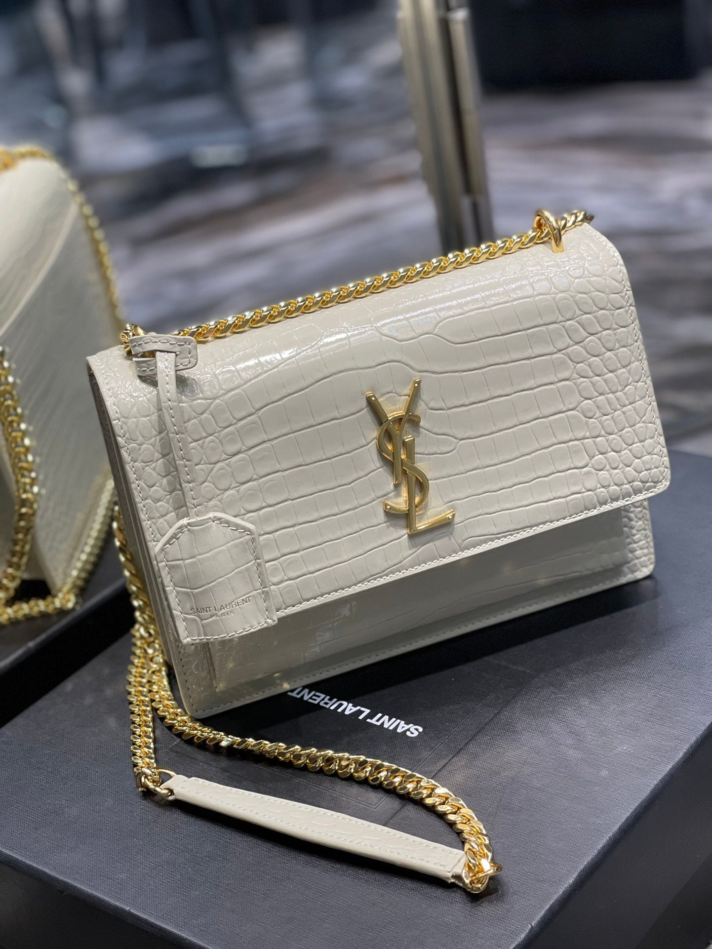 GLAMI Sunset MeGLAMIum Chain Bag For Women 8.6in/22cm White YSL 442906DND0J9207