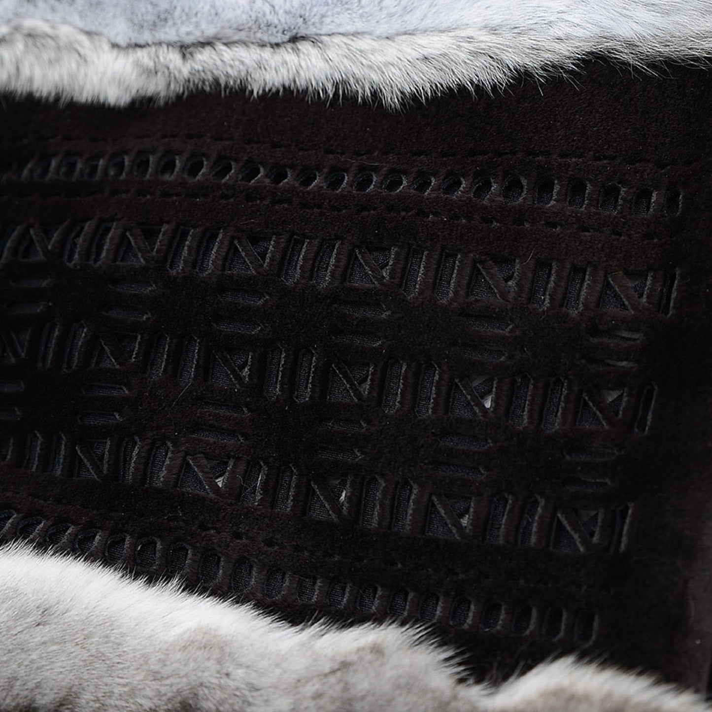 FENDI fur muffler silk shawl grey/white