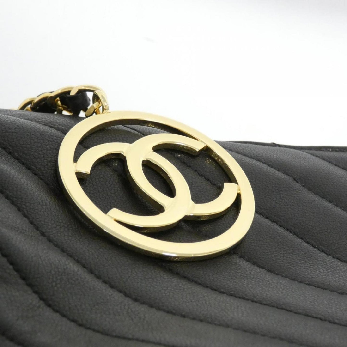 Chanel Chevron Quilted Leather Shoulder Bag