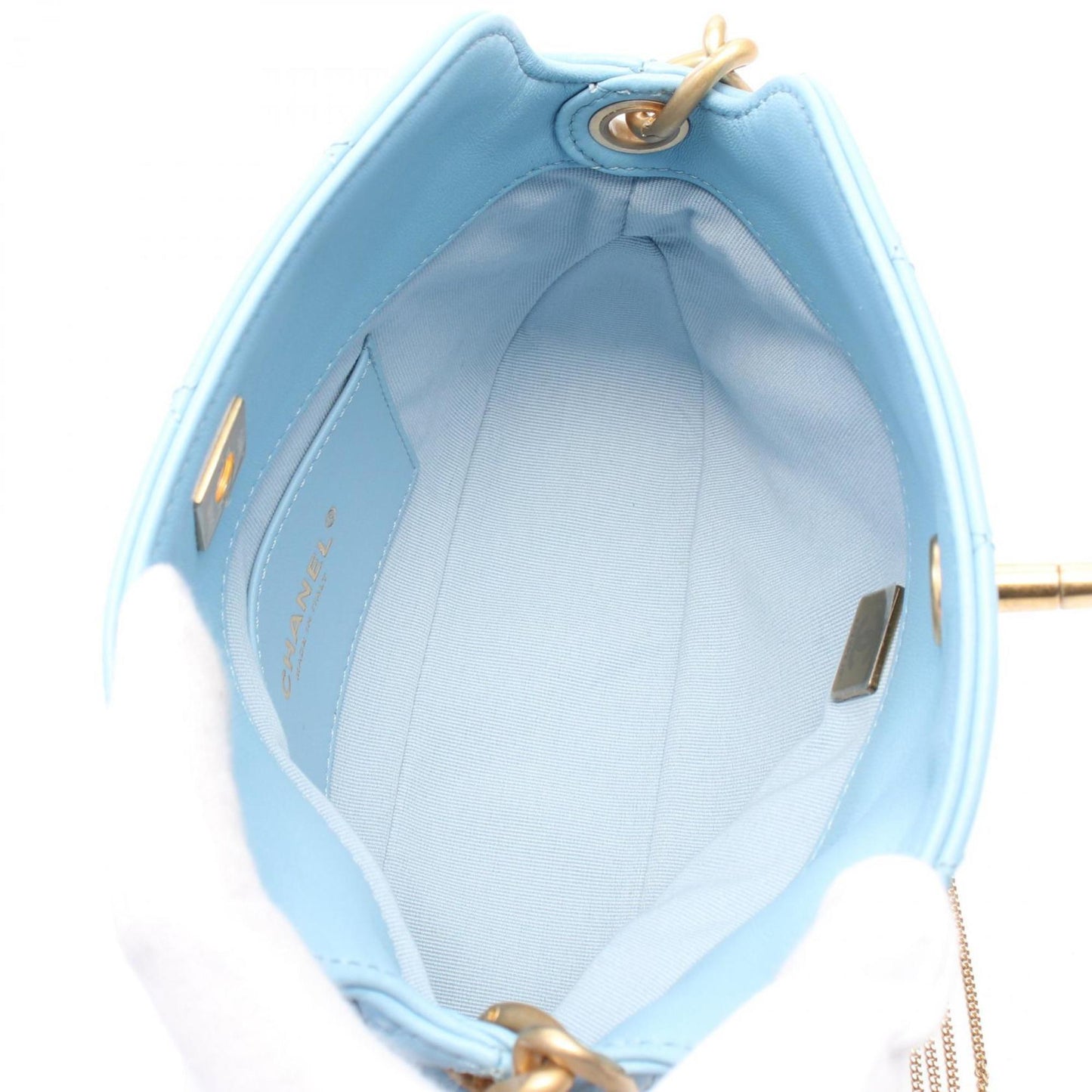 Chanel Luxury Leather Hobo Bag with Metal Fittings