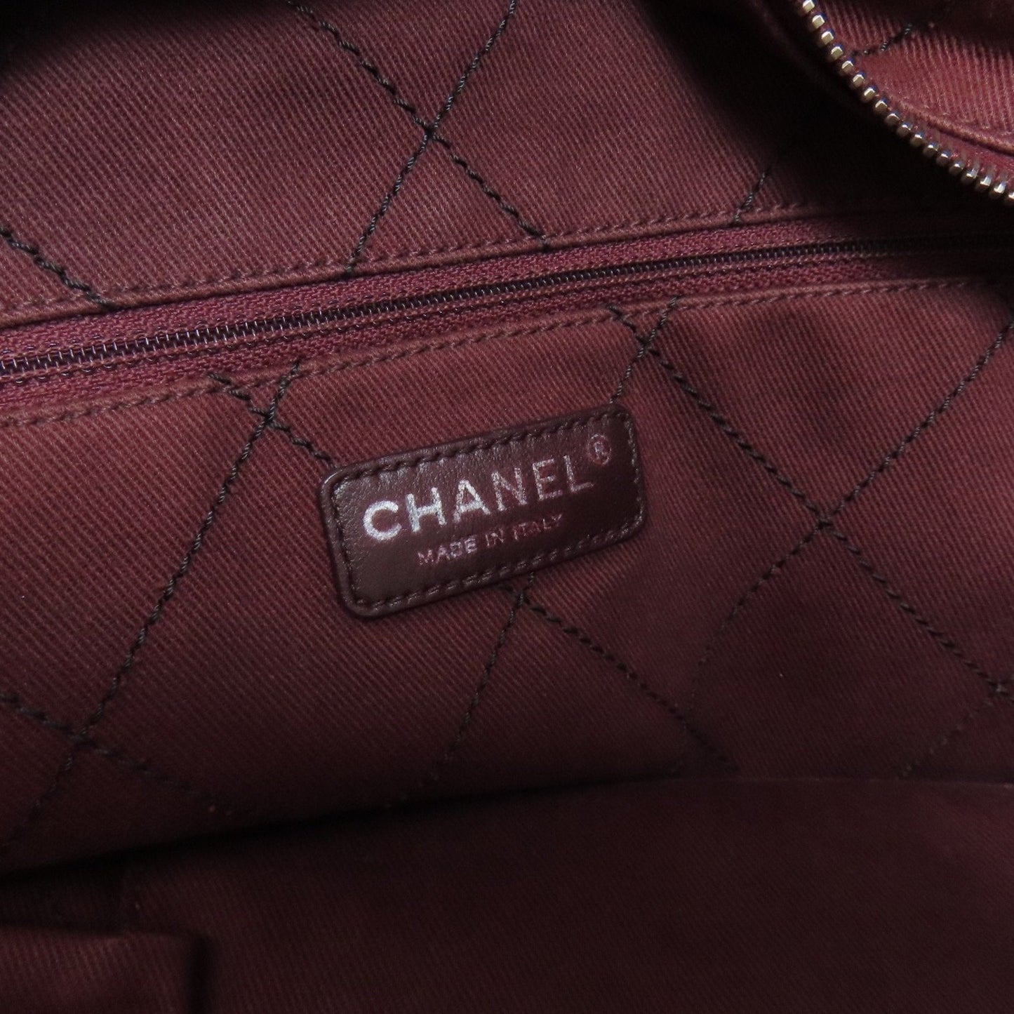 Chanel quilted Tote Bag Chain Strap