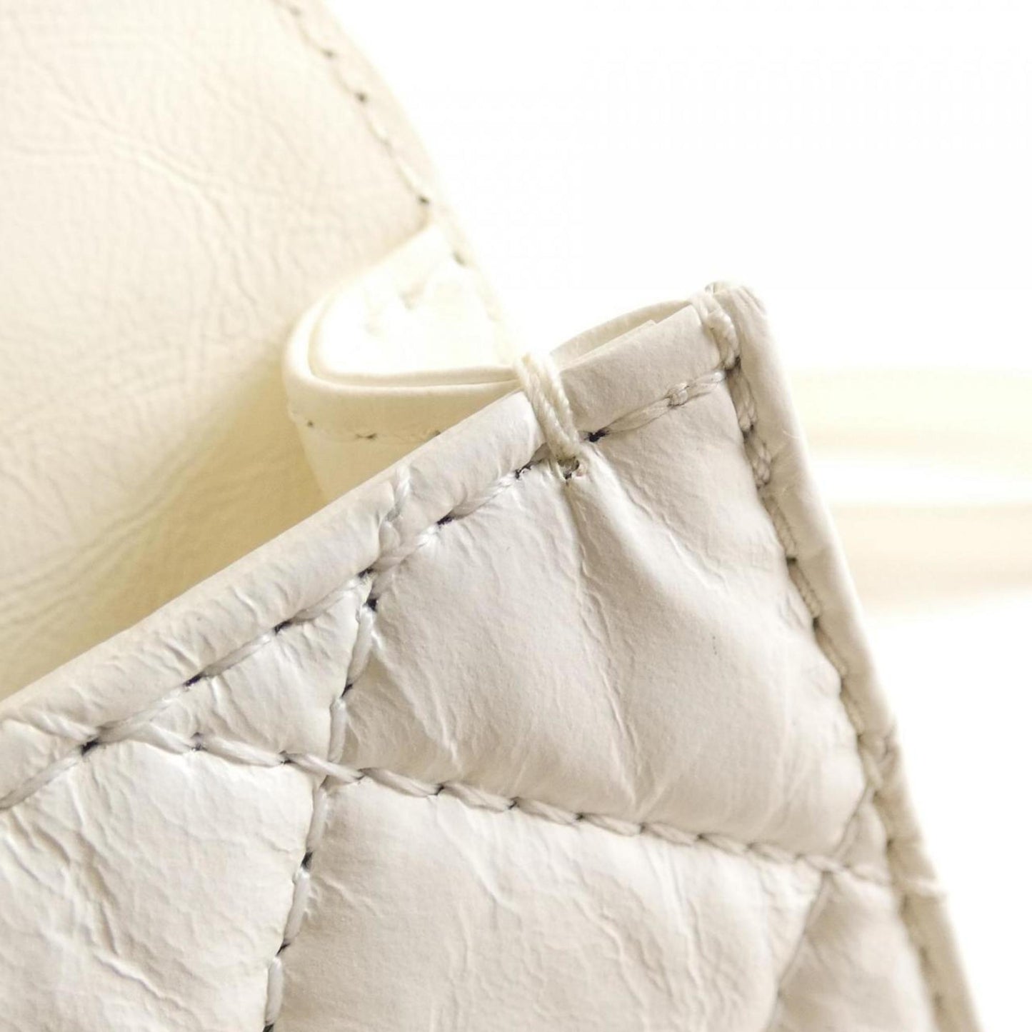 Chanel Mini Flap Leather Bag with Metal Fittings and Handle