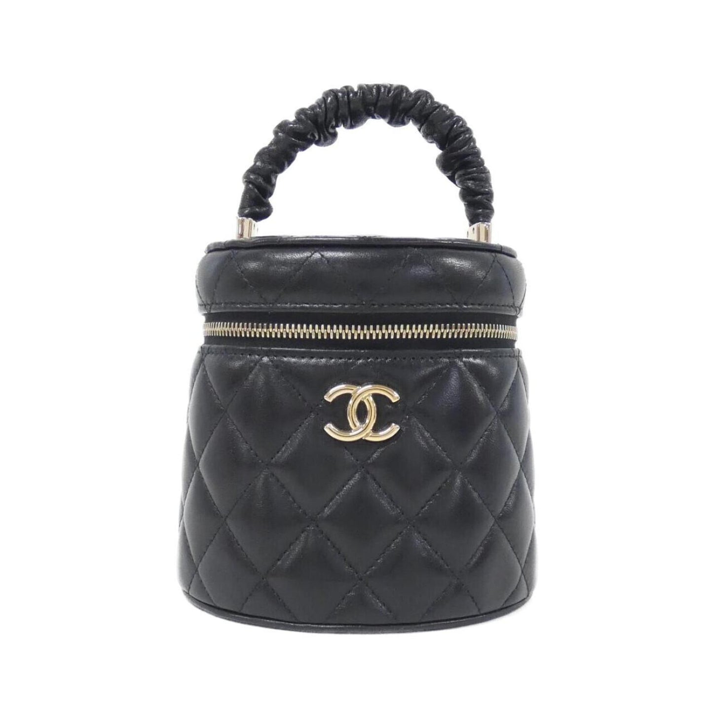 Chanel Leather Coco Handle Handbag in Good Condition