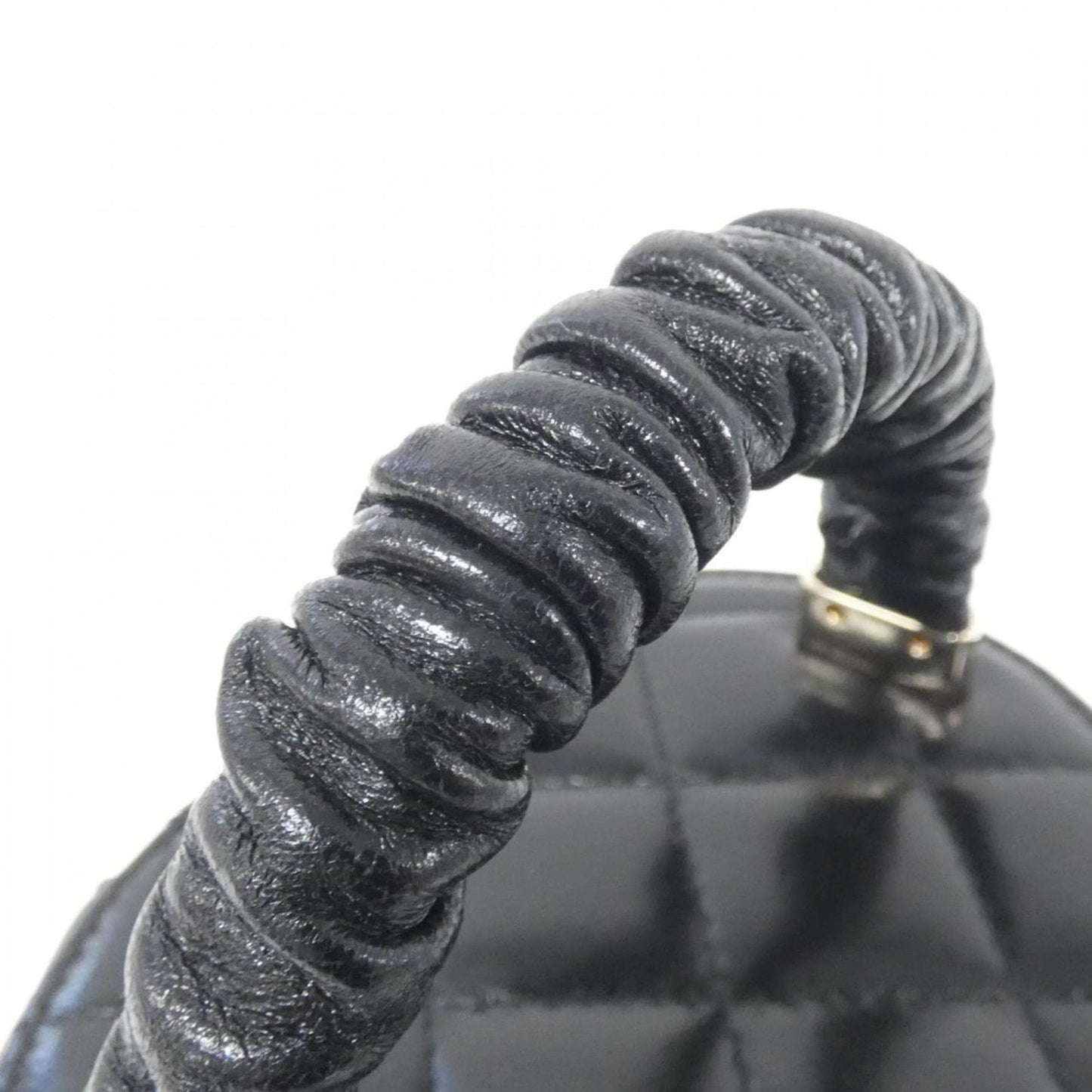 Chanel Leather Coco Handle Handbag in Good Condition