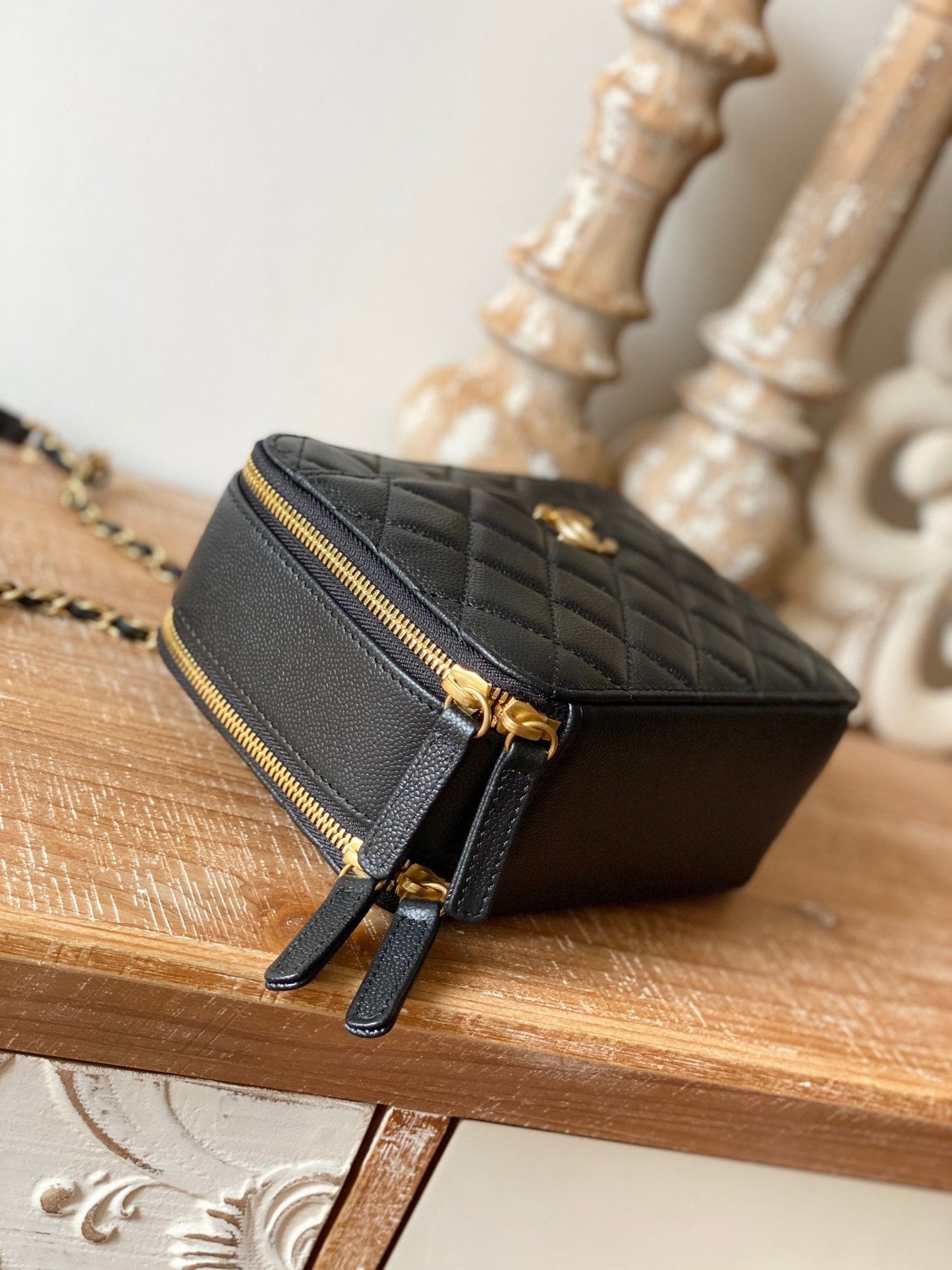 CHLÃ‚Â Small Vanity Case Gold Hardware Black For Women Handbags, Shoulder Bags 5.9in/15cm AS3228 B08008 94305
