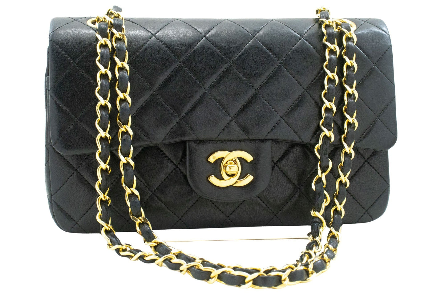 Chanel Classic Flap Bag Medium Quilted Leather