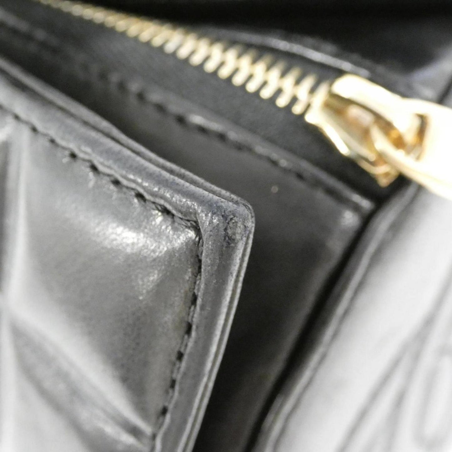 Chanel Quilted Leather Shoulder Bag