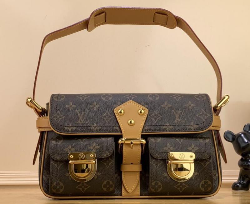 SAMC - LOV Bags - 550