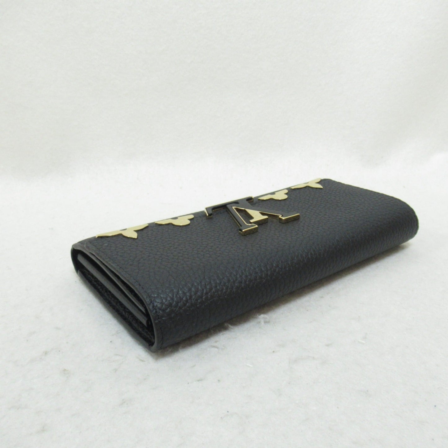 Louis Vuitton Capucines Bifold Wallet M64551