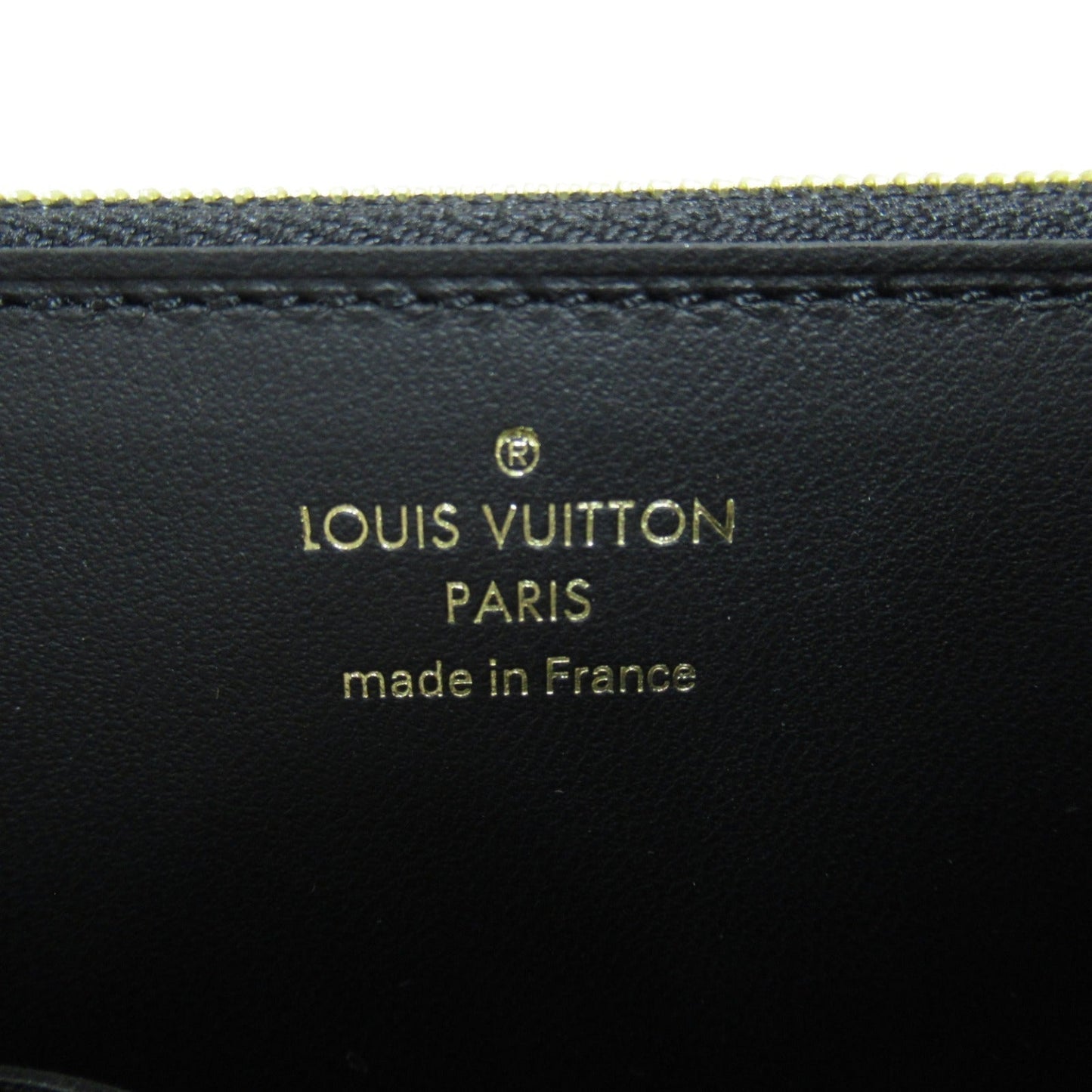 Louis Vuitton Capucines Bifold Wallet M64551
