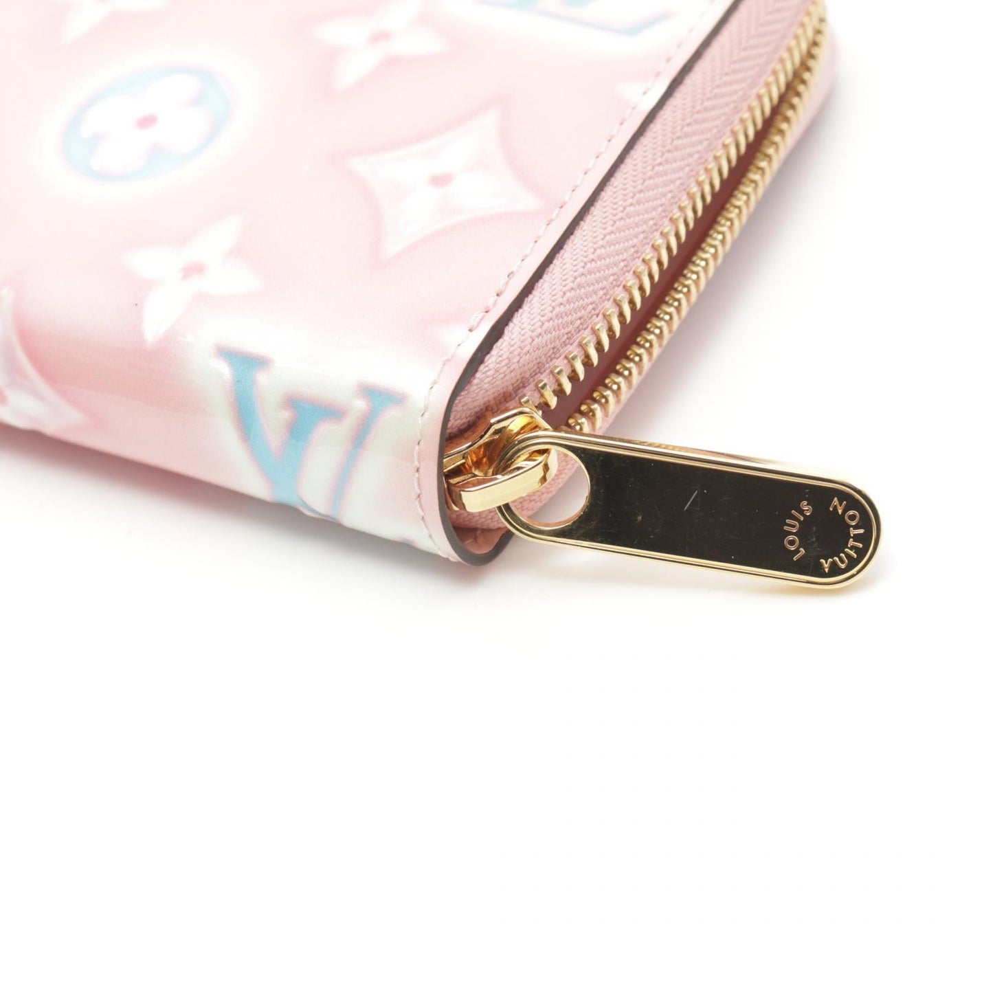 Louis Vuitton Patent Leather Zippy Wallet M81145