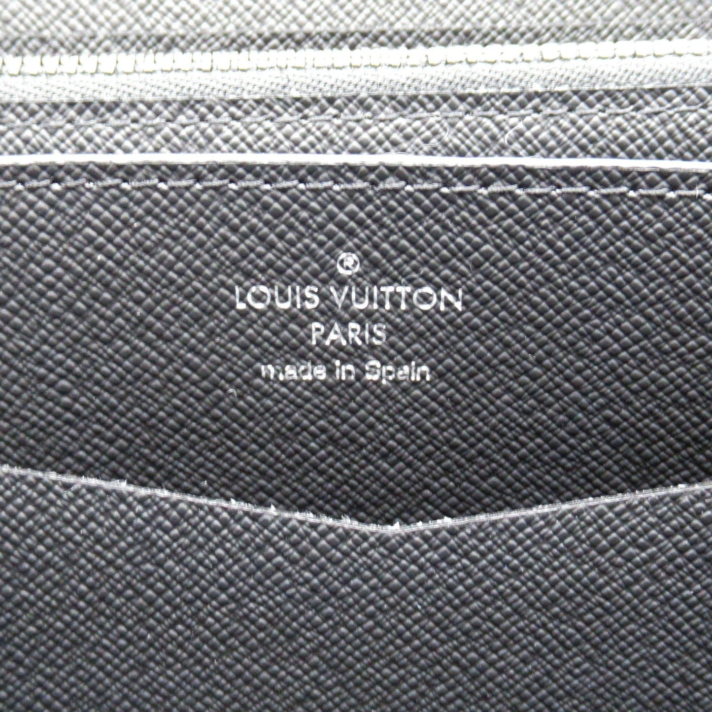 Louis Vuitton Zippy XL Wallet Black M61698