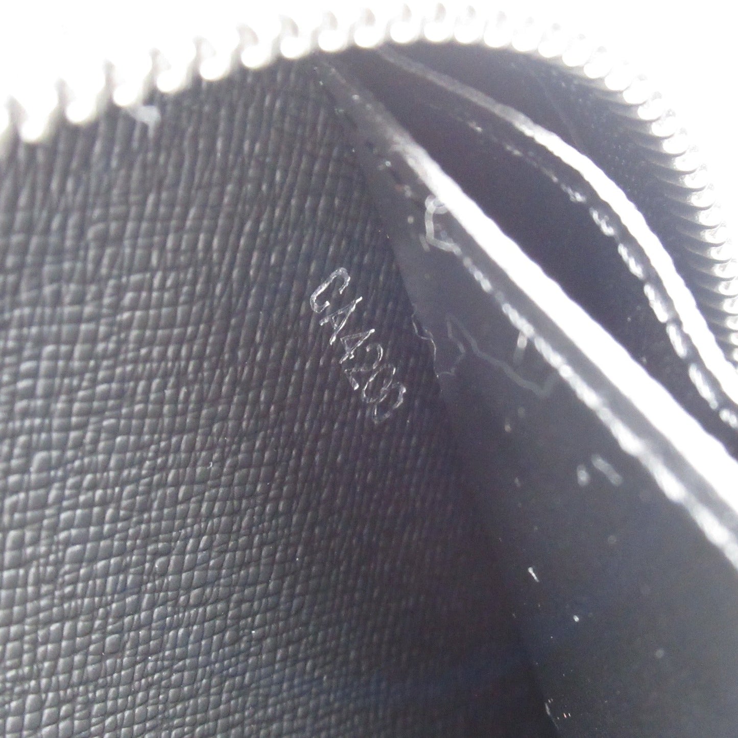 Louis Vuitton Zippy XL Wallet Black M61698