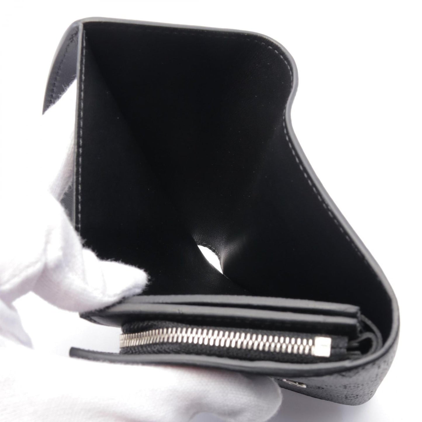 Louis Vuitton Victorine Mahina Noir Wallet M82679