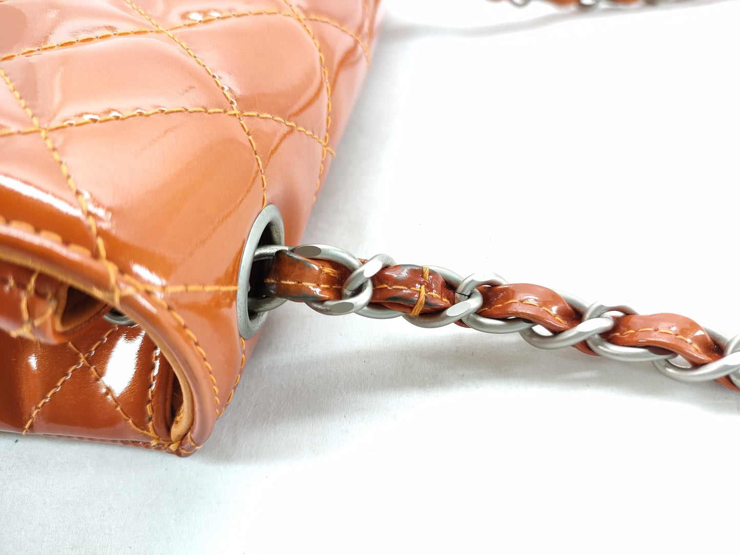 Chanel Mini Flap Leather Bag in Good Condition